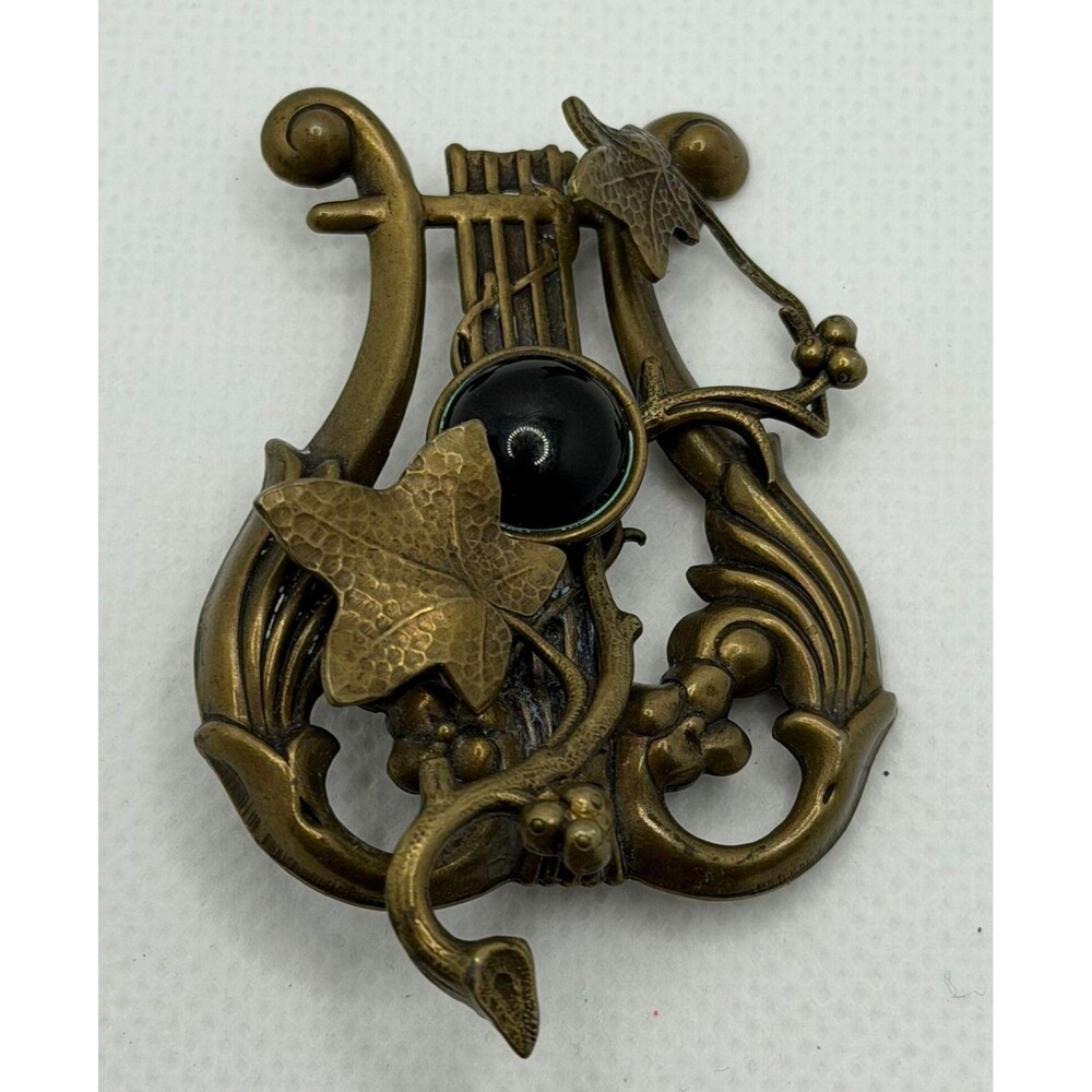 Vintage Art Nouveau Style Musical Lyre and Ivy Leaf Brass Brooch Black Cabochon - Picture 2 of 5